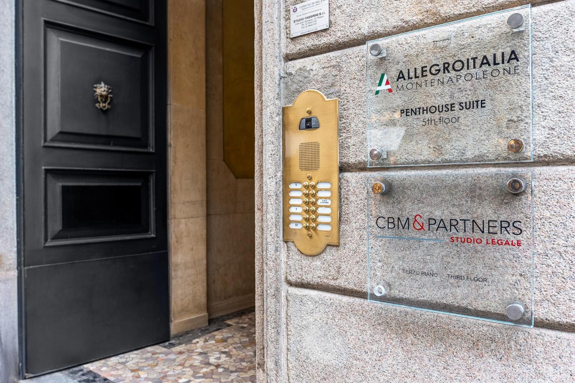 Allegroitalia Penthouse Montenapoleone Milán Exteriér fotografie